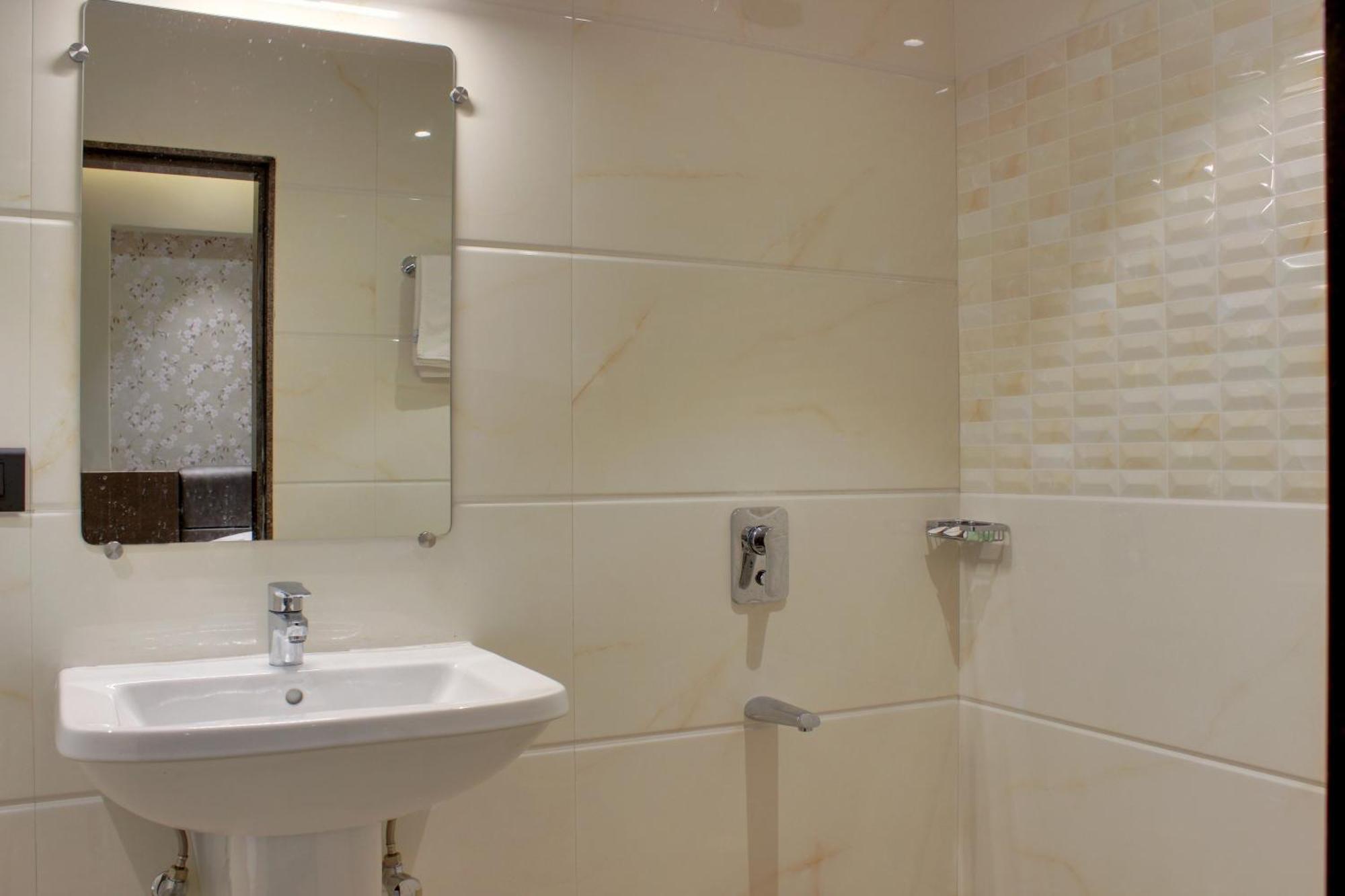 Regenta Inn Palacio De Goa, Panjim باناجي المظهر الخارجي الصورة